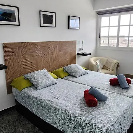 America Apartment *